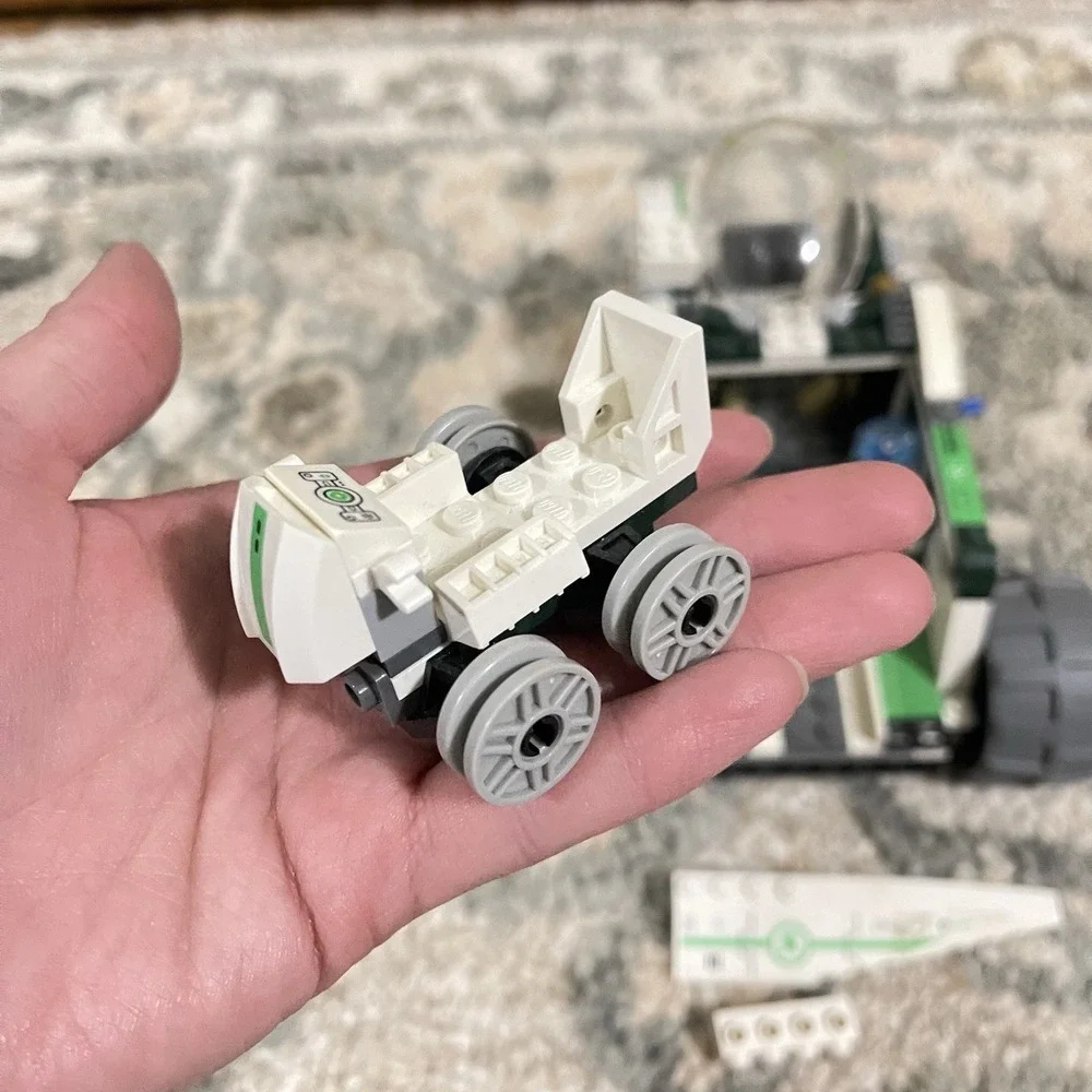 Lego GALAXY SQUAD Vermin Vaporizer 70704 Incomplete Missing parts‎ - Picture 2 of 7